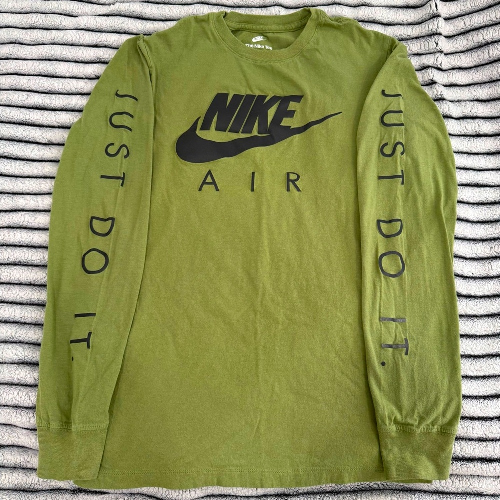 Nike men’s tee
